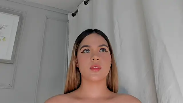 Snapshot of rutila_ford chatting on March 5, 1:31 am rutila ford online show from March 5, 1:31 am