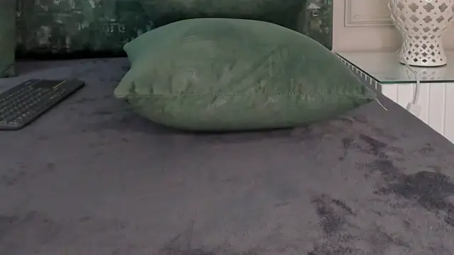 Snapshot of rutila_ford chatting on March 6, 12:32 am rutila ford online show from March 6, 12:32 am