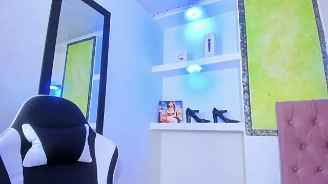 Miss sparkle00 online show from November 7, 5:18 am