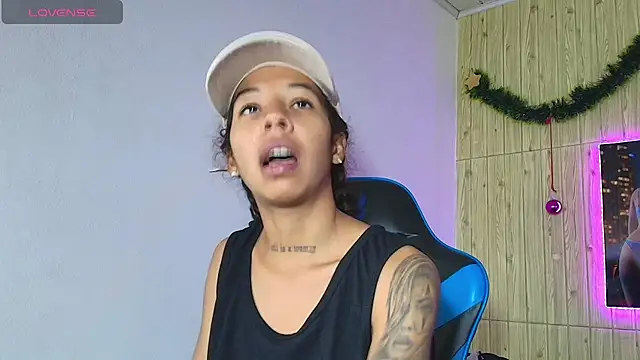 Miss sparkle00 online show from January 6, 8:12 pm