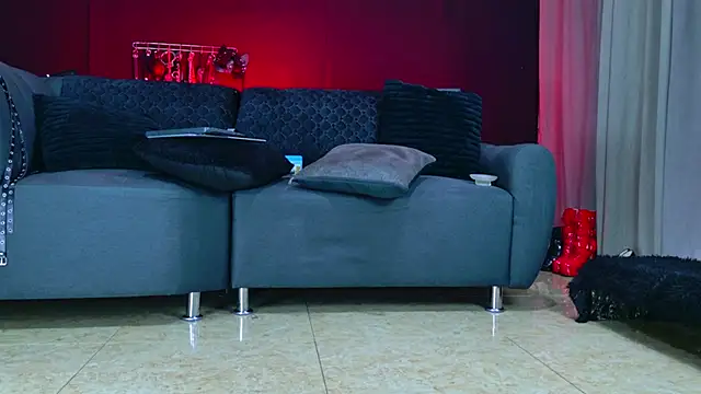 Snapshot of SamaraStone chatting on February 19, 7:43 pm SamaraStone online show from February 19, 7:43 pm