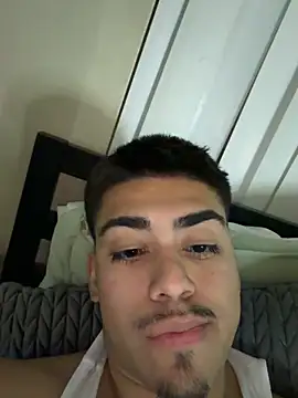 Snapshot of Daddywick chatting on February 14, 3:03 am Daddywick online show from February 14, 3:03 am