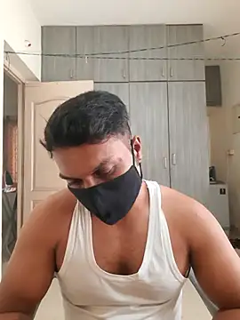 Snapshot of Chennaibull15 chatting on February 19, 9:17 am Chennaibull15 online show from February 19, 9:17 am