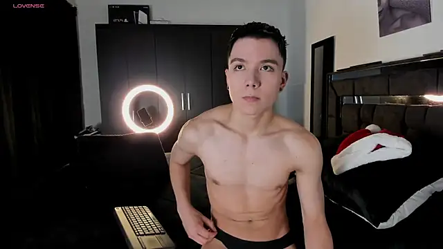 alanblack1 online show from December 3, 9:57 pm