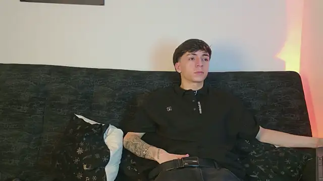 ethan and ava online show from March 12, 2:39 am