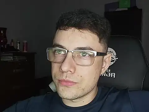 Dyllan   online show from October 23, 1:38 am