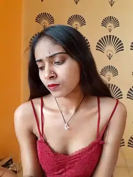 Snapshot of Divya-2007 chatting on February 23, 6:17 am Divya-2007 online show from February 23, 6:17 am