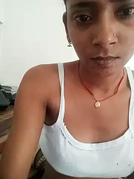 Snapshot of Divya-2007 chatting on September 29, 1:55 am Divya-2007 online show from September 29, 1:55 am