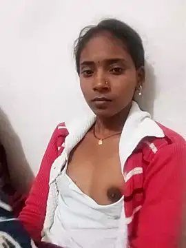 Snapshot of Divya-2007 chatting on February 2, 12:31 am Divya-2007 online show from February 2, 12:31 am