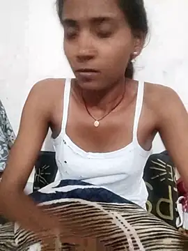 Snapshot of Divya-2007 chatting on February 10, 4:55 pm Divya-2007 online show from February 10, 4:55 pm