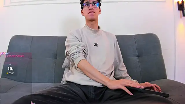 Cum hunters online show from April 15, 3:24 am