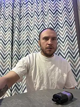 Snapshot of _XxX-XxX_ chatting on January 22, 1:31 am  XxX-XxX  online show from January 22, 1:31 am