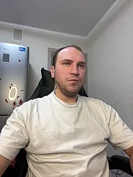 Snapshot of _XxX-XxX_ chatting on February 11, 2:25 am  XxX-XxX  online show from February 11, 2:25 am