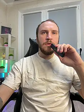 Snapshot of _XxX-XxX_ chatting on March 22, 1:22 am  XxX-XxX  online show from March 22, 1:22 am