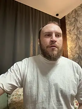 Snapshot of _XxX-XxX_ chatting on April 19, 6:10 pm XxX-XxX online show from April 19, 6:10 pm