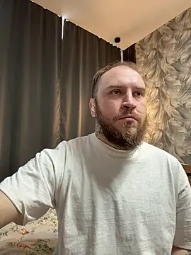 Snapshot of _XxX-XxX_ chatting on April 22, 11:34 am XxX-XxX online show from April 22, 11:34 am