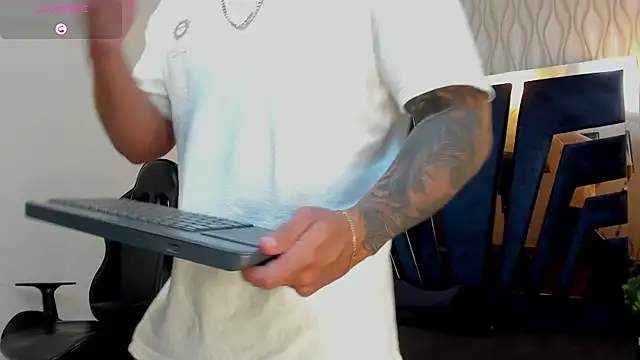 Brad Summer online show from October 16, 5:14 pm