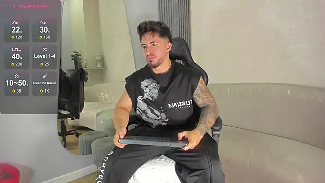 Snapshot of Brad_Summer chatting on July 3, 5:41 pm Brad Summer online show from July 3, 5:41 pm