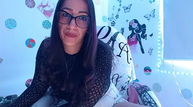 Snapshot of samy_love35 chatting on January 31, 1:34 pm samy love35 online show from January 31, 1:34 pm