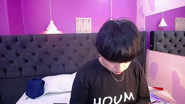 Snapshot of dalmonn_lennoxx chatting on February 12, 5:58 pm dalmonn lennoxx online show from February 12, 5:58 pm