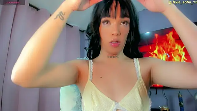kylesofia online show from January 15, 12:04 pm