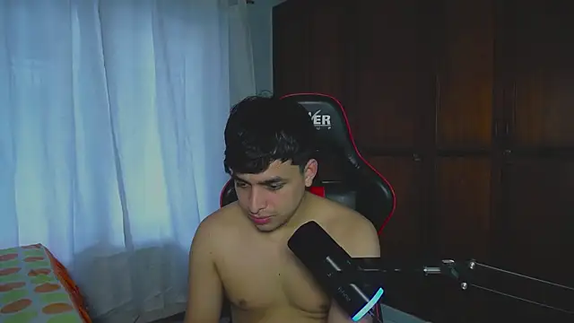 Snapshot of xxxcocorood chatting on November 11, 7:36 pm xxxcocorood online show from November 11, 7:36 pm