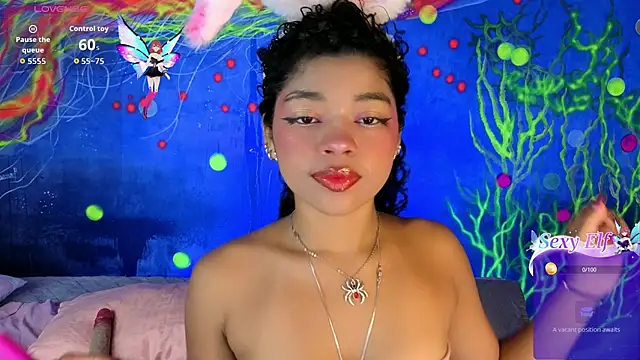 lucie petite online show from February 9, 6:34 pm