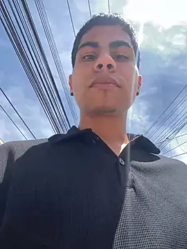 Snapshot of Dannytwinksxxx chatting on February 4, 4:35 pm Dannytwinksxxx online show from February 4, 4:35 pm