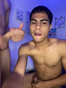 Snapshot of Dannytwinksxxx chatting on April 30, 8:57 pm Dannytwinksxxx online show from April 30, 8:57 pm