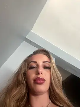 Snapshot of SexySofia_69 chatting on May 21, 2:57 pm SexySofia 69 online show from May 21, 2:57 pm