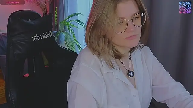 Snapshot of _JessieVibes chatting on May 17, 2:13 pm JessieVibes online show from May 17, 2:13 pm
