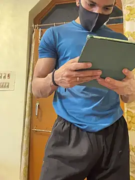 hot hunk boy online show from March 1, 6:54 pm