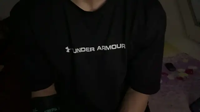 Snapshot of hot_hunk_boy chatting on May 15, 4:58 pm hot hunk boy online show from May 15, 4:58 pm