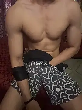 Snapshot of hot_hunk_boy chatting on June 26, 6:07 am hot hunk boy online show from June 26, 6:07 am