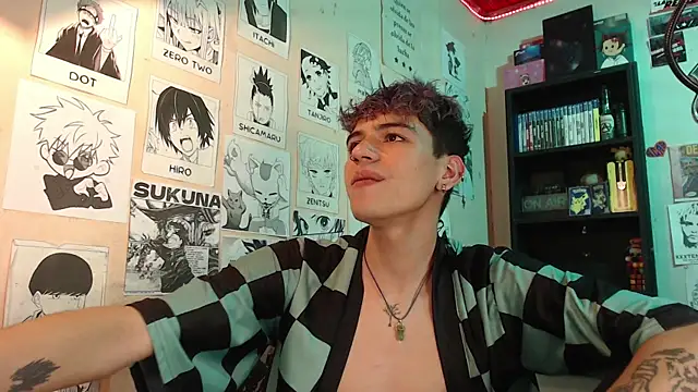 Snapshot of Mickey_Magic chatting on February 27, 11:31 am Mickey Magic online show from February 27, 11:31 am