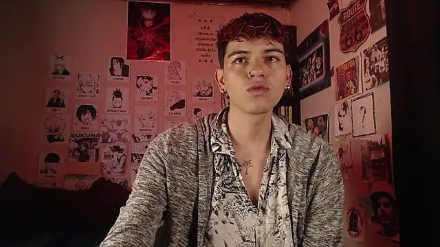 Snapshot of Mickey_Magic chatting on March 20, 5:57 am Mickey Magic online show from March 20, 5:57 am