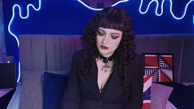 Snapshot of JeanneSabatier chatting on June 24, 7:13 pm JeanneSabatier online show from June 24, 7:13 pm