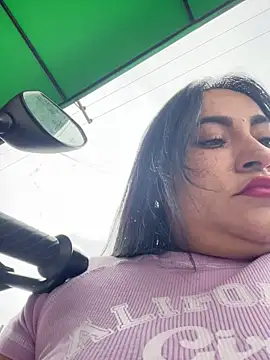 Miia Jazmin online show from April 11, 1:04 pm