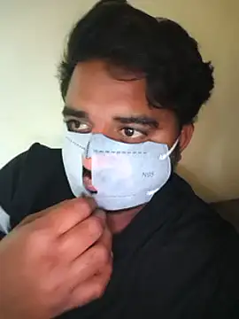 Snapshot of Raziv_komal143 chatting on January 19, 3:18 am Raziv komal143 online show from January 19, 3:18 am