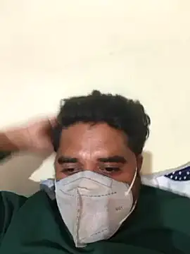 Snapshot of Raziv_komal143 chatting on January 30, 5:06 pm Raziv komal143 online show from January 30, 5:06 pm