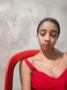 Snapshot of Zoe_Sweett18 chatting on February 3, 12:32 pm Zoe Sweett18 online show from February 3, 12:32 pm