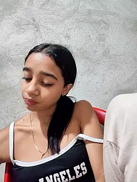 Snapshot of Zoe_Sweett18 chatting on February 7, 12:31 pm Zoe Sweett18 online show from February 7, 12:31 pm