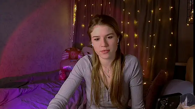 Snapshot of Melissa_smith_ chatting on February 14, 9:43 pm Melissa smith online show from February 14, 9:43 pm