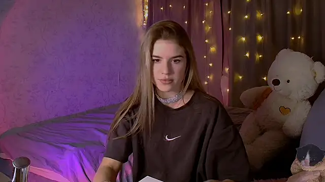 Snapshot of Melissa_smith_ chatting on February 18, 10:25 pm Melissa smith online show from February 18, 10:25 pm