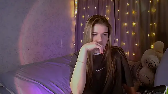 Snapshot of Melissa_smith_ chatting on February 24, 9:41 pm Melissa smith online show from February 24, 9:41 pm