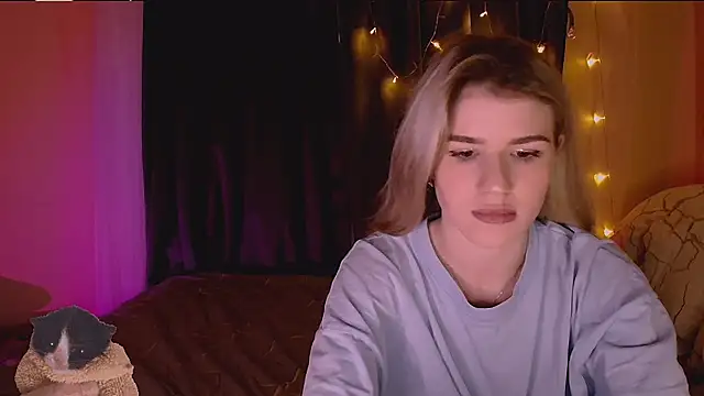 Snapshot of Melissa_smith_ chatting on December 13, 7:53 pm Melissa smith online show from December 13, 7:53 pm