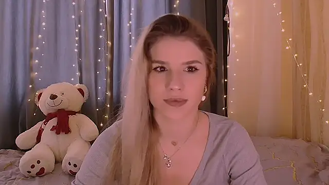 Snapshot of Melissa_smith_ chatting on February 18, 12:45 pm Melissa smith online show from February 18, 12:45 pm