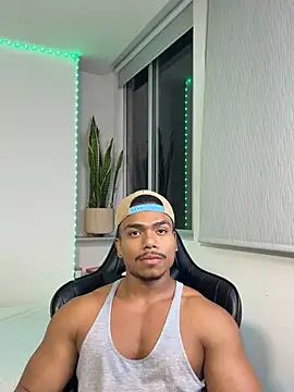 Snapshot of XavierColeman chatting on June 11, 12:54 am XavierColeman online show from June 11, 12:54 am
