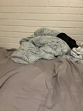 VenusandIppy online show from November 23, 10:42 pm