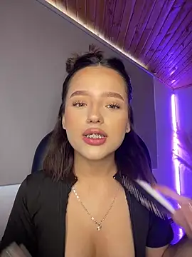 Sofia18 pinkk online show from March 13, 7:53 pm